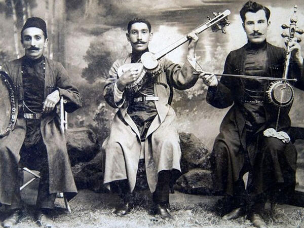 İrəvanda xan, Şəkidə Sultan niyə qalmadı... - Təhrif olunmuş MAHNI