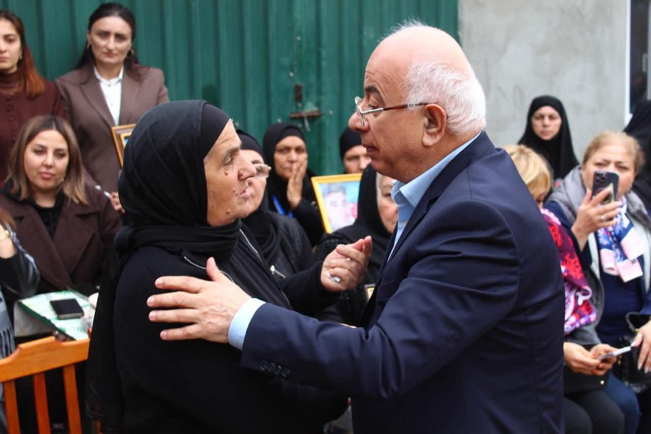 Deputatlar Milli Qəhrəmanın evinə getdilər - FOTOLAR