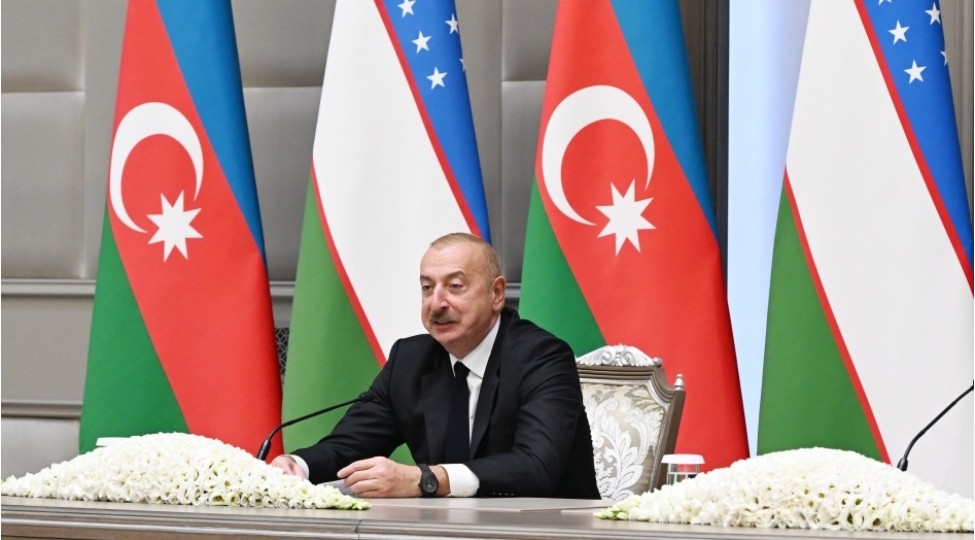 İlham Əliyev: Özbəkistan inkişaf və quruculuq yolu ilə inamla irəliləyir