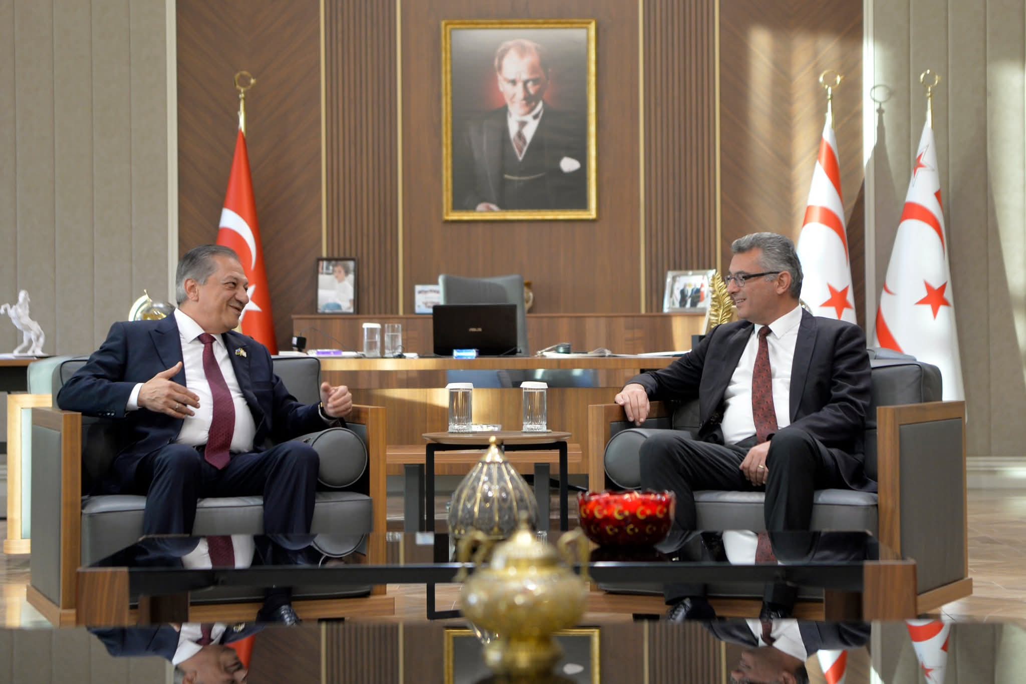 Cavanşir Feyziyev Şimali Kiprin yeni prezidenti ilə görüşdü - FOTO