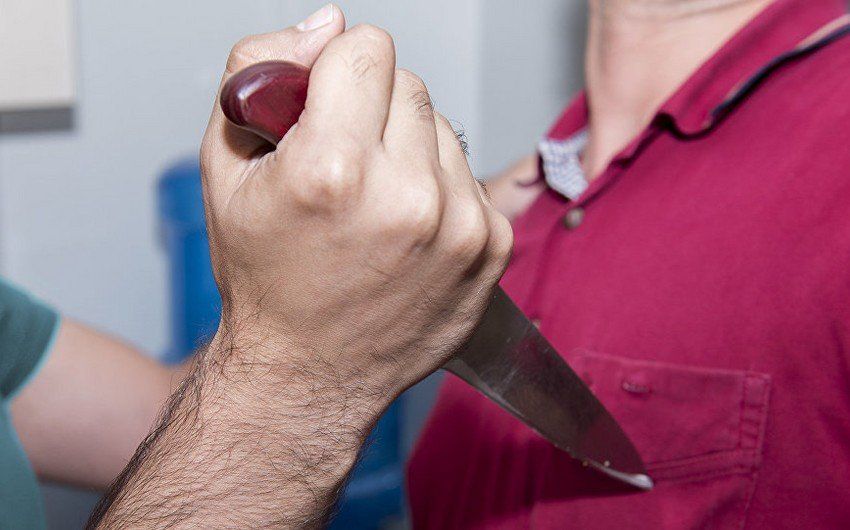 Gədəbəydə 37 yaşlı kişi öldürüldü - Atası tutuldu