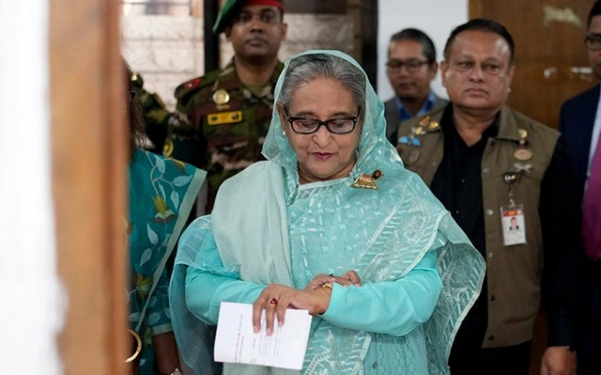 Keçmiş Baş nazir ölümə məhkum edildi