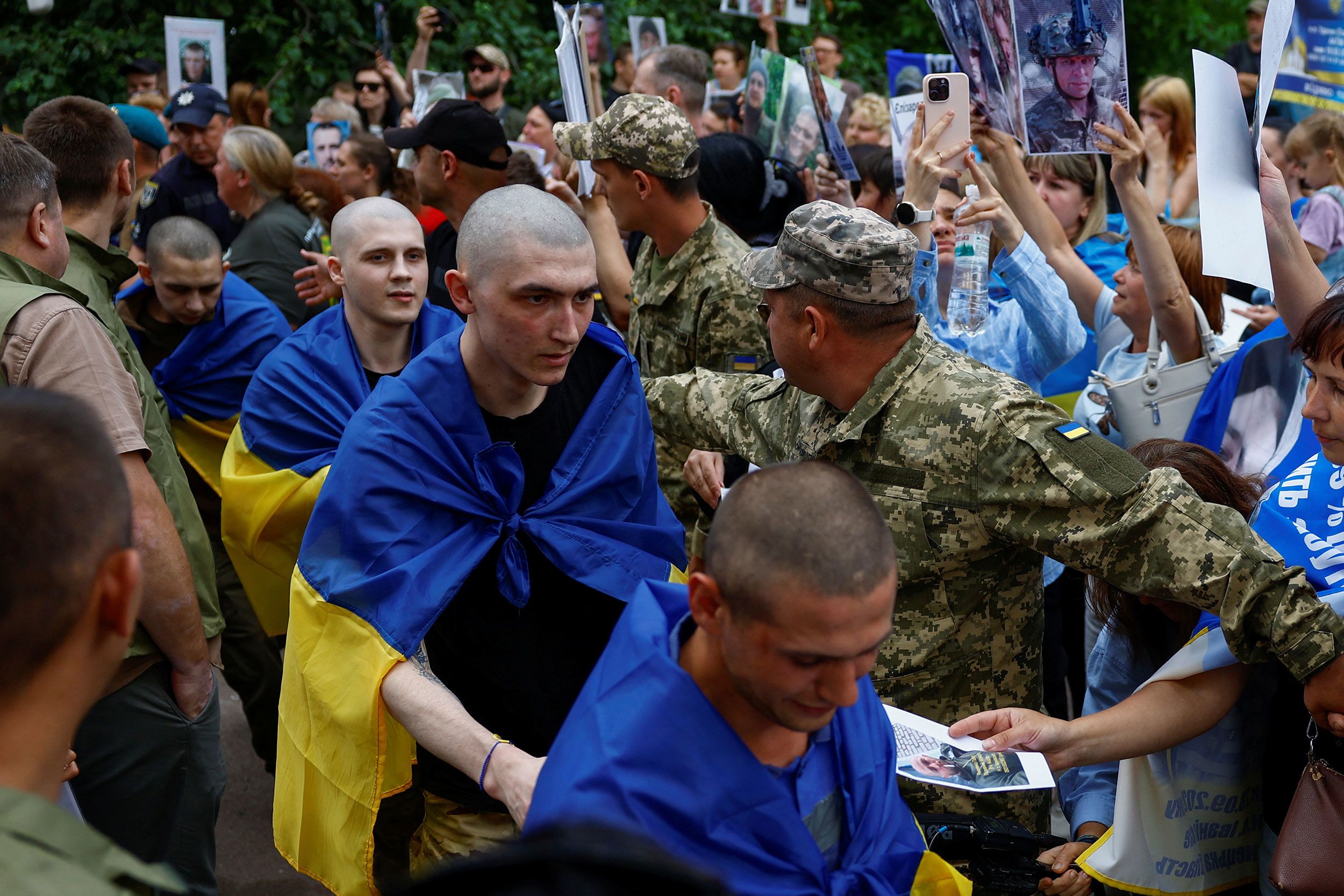 Rusiya 7 min ukraynalını əsir saxlayır - ƏN SON RƏQƏMLƏR