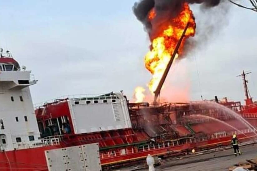 Türkiyəyə məxsus tanker Odessada dronla vuruldu