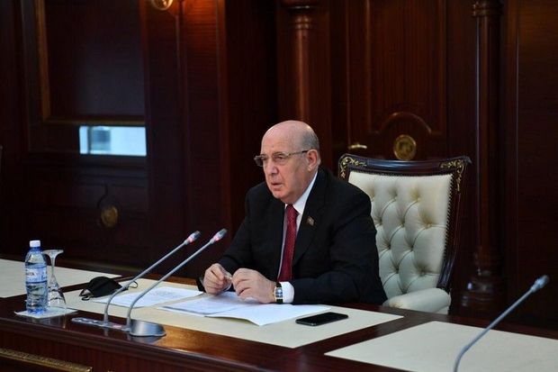 Akademik Əhliman Əmiraslanov 78 yaşını qeyd edir