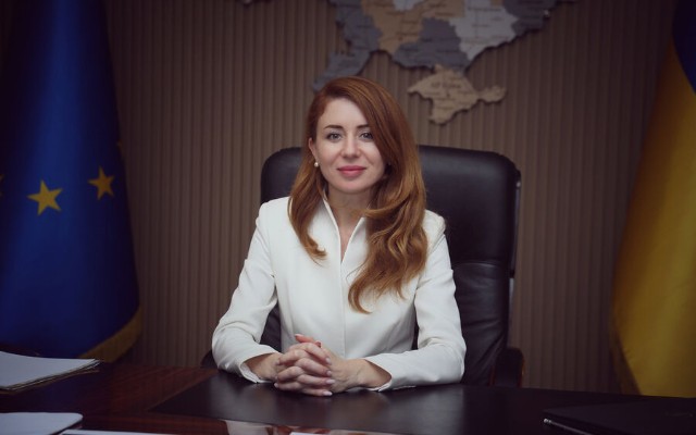 Ukraynada nazir ölkədən qaçdı - İDDİA