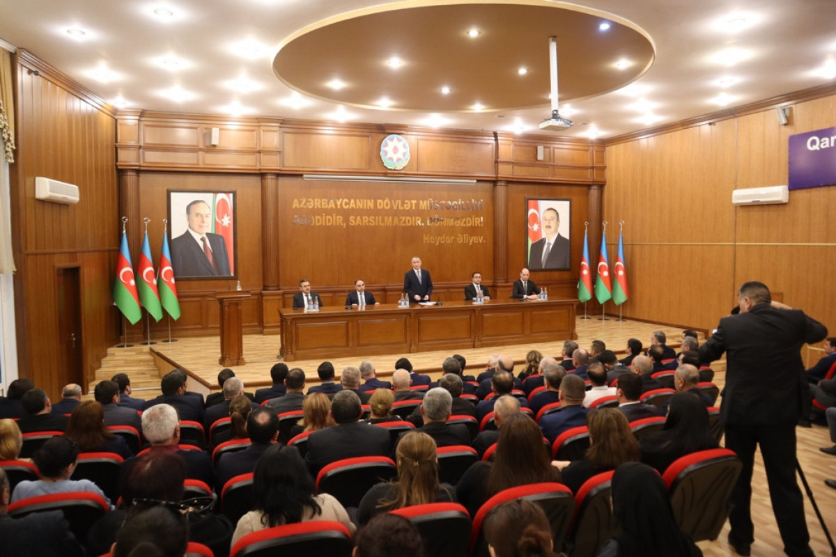 Bakıda qarlı havaya hazırlıq müşavirəsi