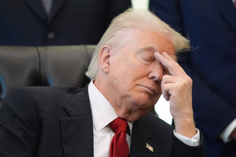 Trampın reytinqi ən aşağı səviyyəyə düşdü