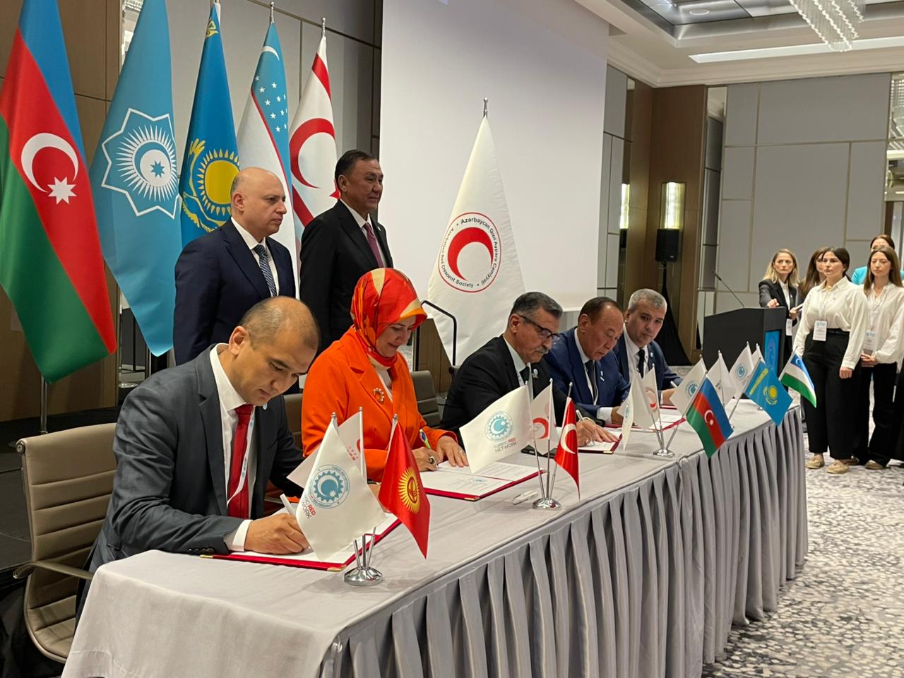 Türk Qızıl Aypara Şəbəkəsinin iclasında “Bakı bəyannaməsi” imzalandı