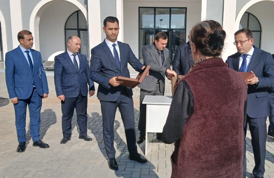Xıdırlıya köçənlərə mənzillərin açarları təqdim olundu