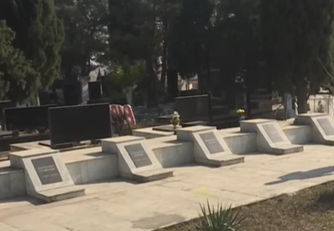 Gəncədə dəfn edilən pilotlar Azərbaycana niyə gəlmişdilər?