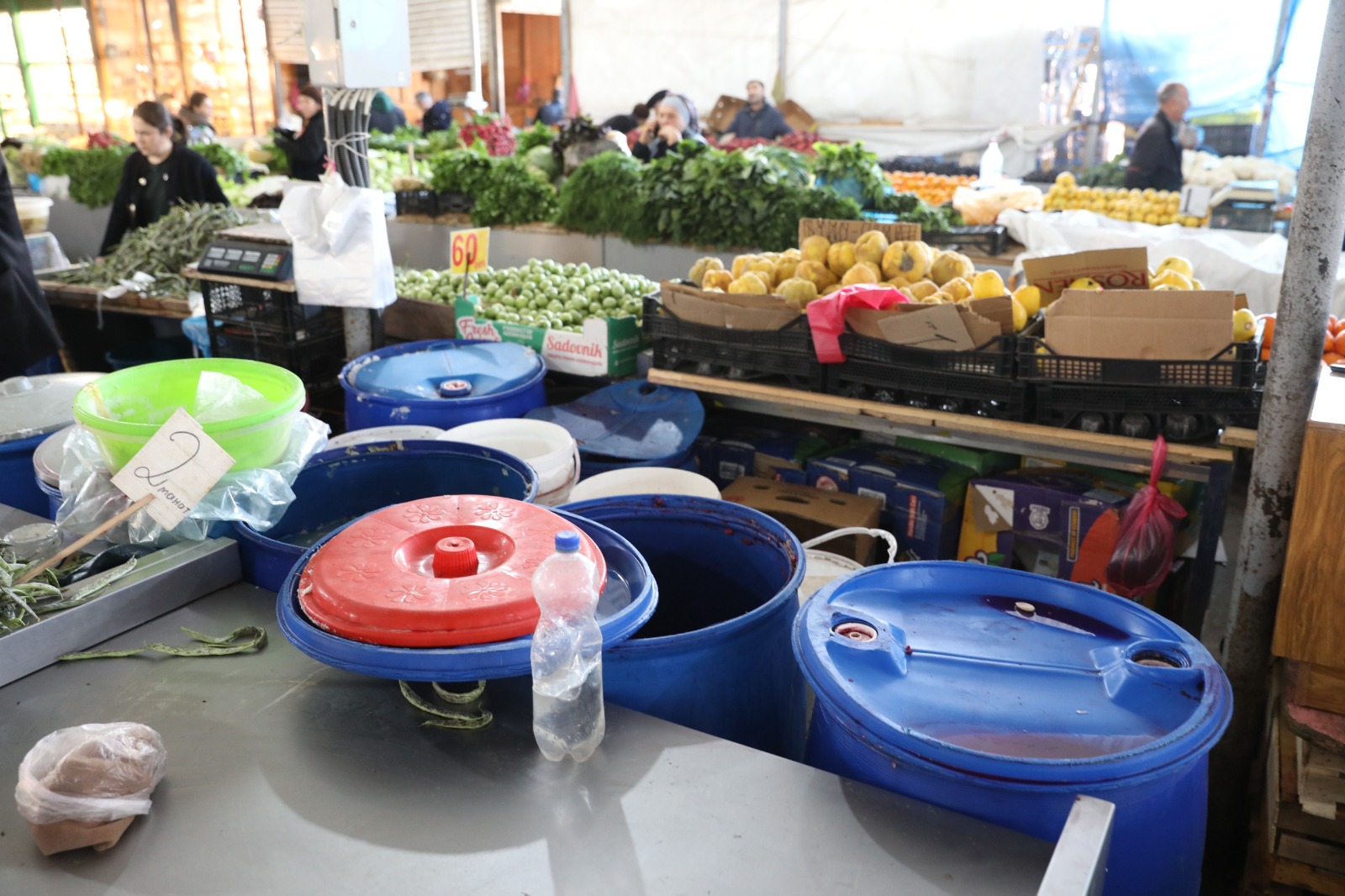 “Vasmoy”da antisanitar vəziyyət - Məsuliyyəti kim daşıyır?