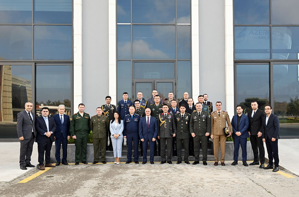 Hərbi attaşelər Milli Aviasiya Akademiyasında - FOTOLAR