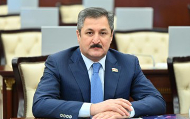 YAP yeni zirvələrə doğru inamla addımlayır