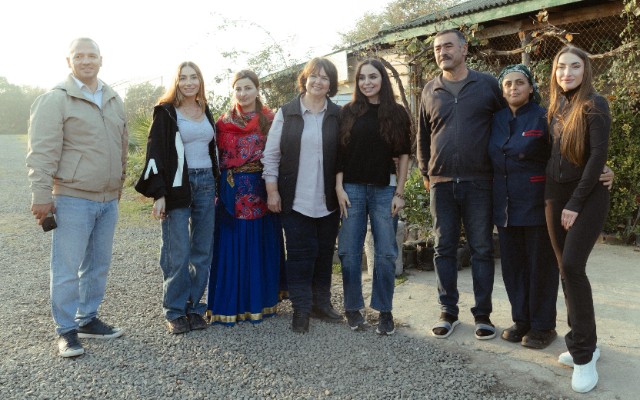 Leyla, Arzu və Alena Əliyevalar fermer təsərrüfatı ilə tanış oldular - FOTOLAR