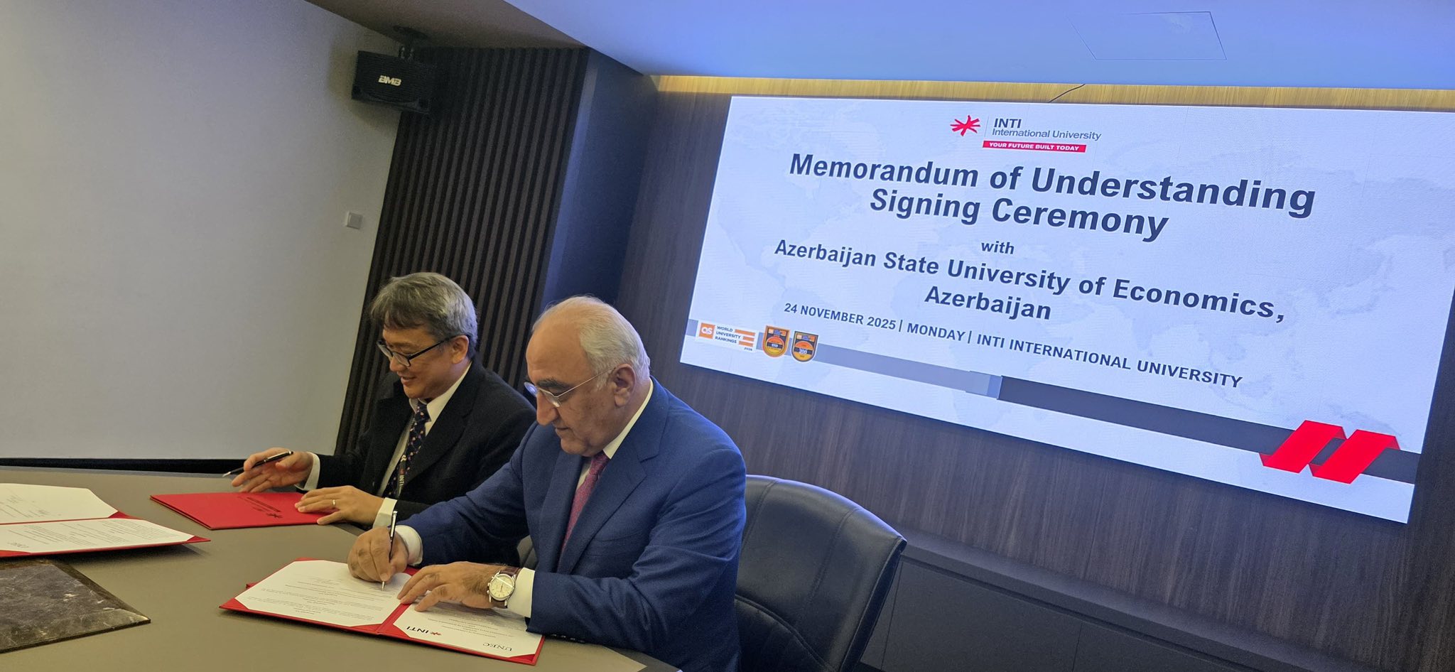 UNEC ilə Malayziya Universiteti arasında memorandum imzalandı