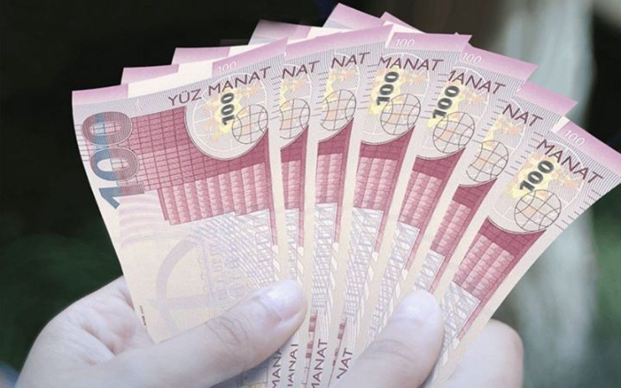 Dövlət qulluqçuları 2 min manat əməkhaqqı alır - Deputat