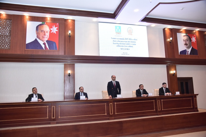 İcra başçıları qarlı havalara hazırlıq vəziyyətini müzakirə etdilər