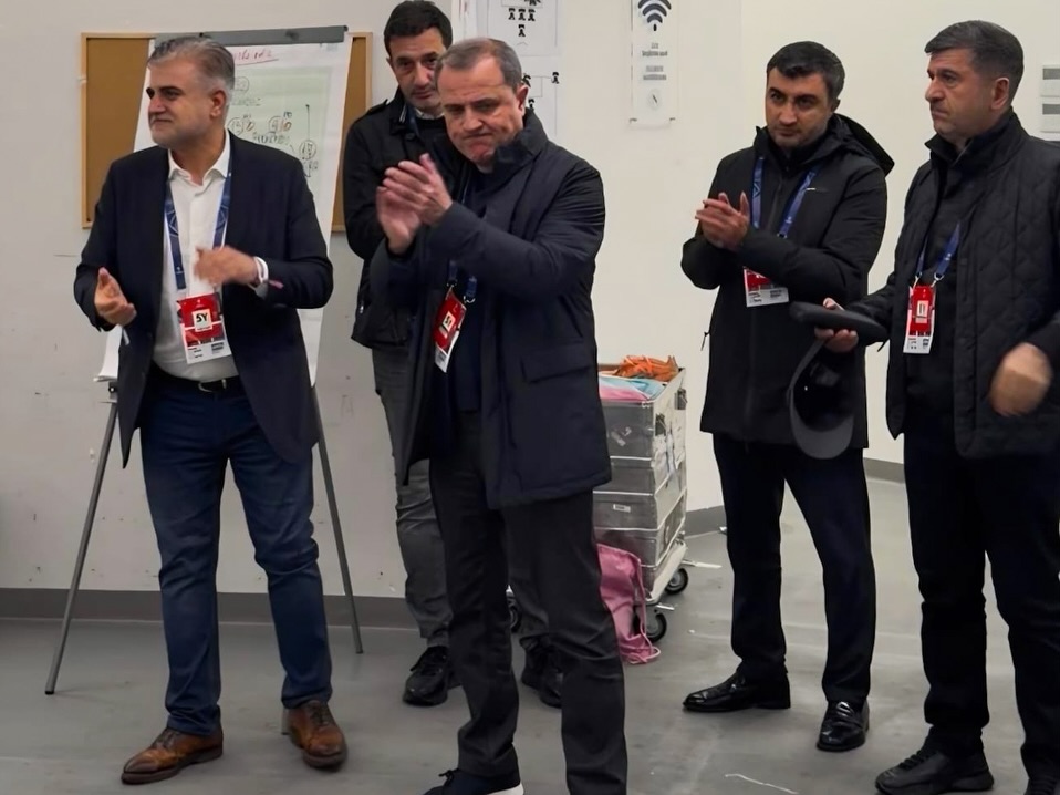 Ceyhun Bayramov “Qarabağ”ın oyunçuları ilə görüşdü - FOTOLAR