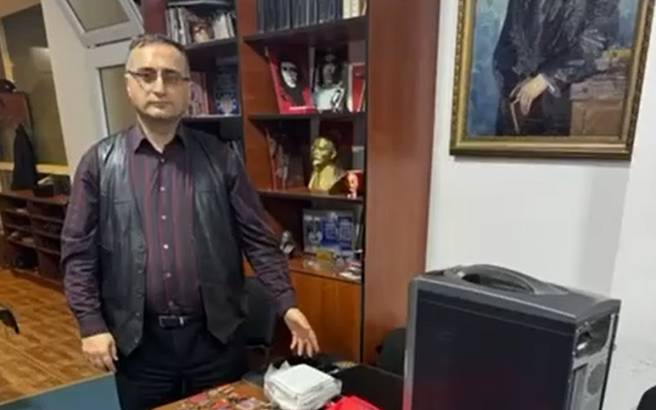 Bakıda SSRİ bayrağı qaldıranlardan biri məşhur həkimdir
