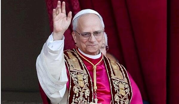 Roma Papası Türkiyədə səfərdədir