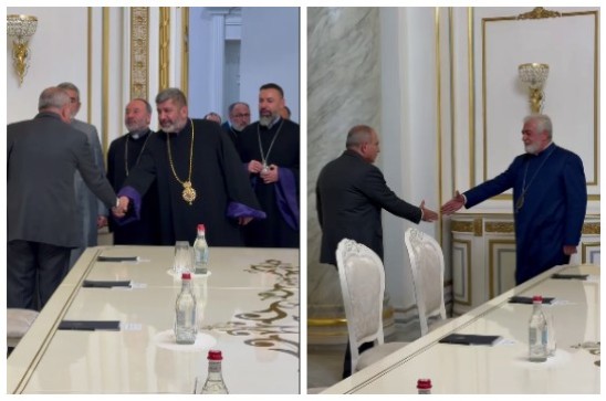 Paşinyan keşişlərlə görüşdü