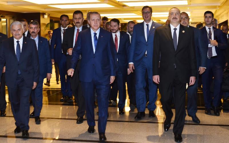 Prezidentlərin xarici dilləri - İlham Əliyev və siyasətin digər POLİQLOTLARI