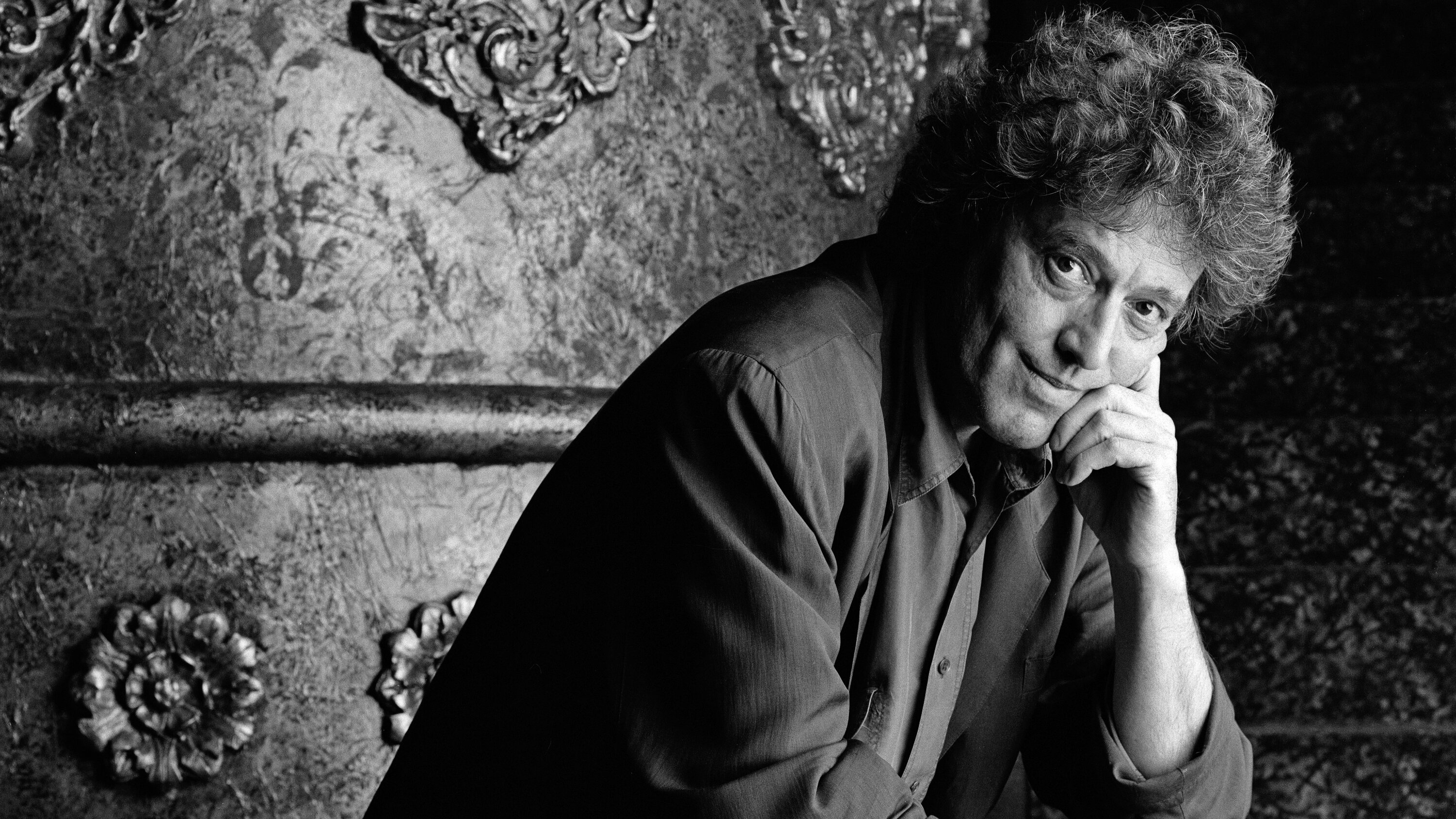 Dünya şöhrətli dramaturq vəfat etdi