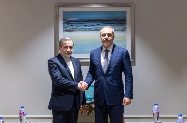 Türkiyə və İran XİN başçıları arasında görüş BAŞLADI