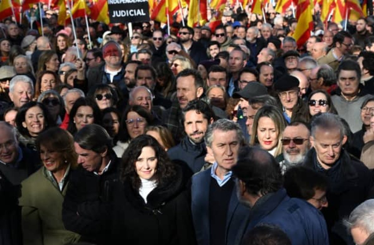 Mafiya, yoxsa demokratiya?