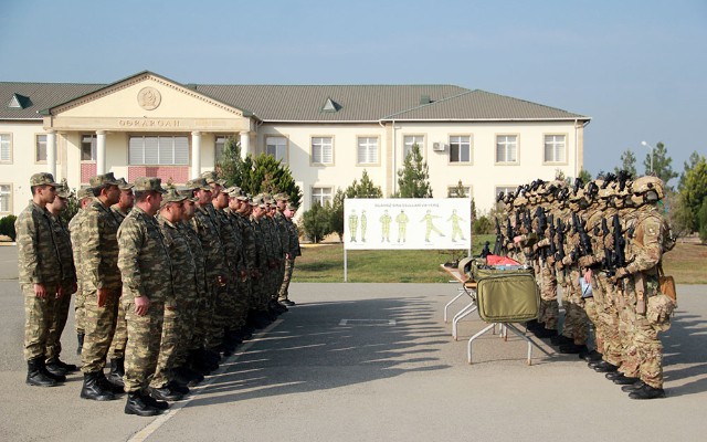 Hərbi təlimdən yeni GÖRÜNTÜLƏR