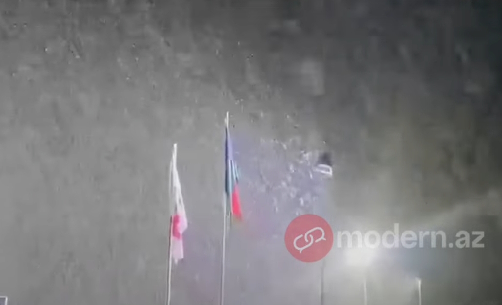 Kəlbəcərə qar yağır - GÖRÜNTÜ