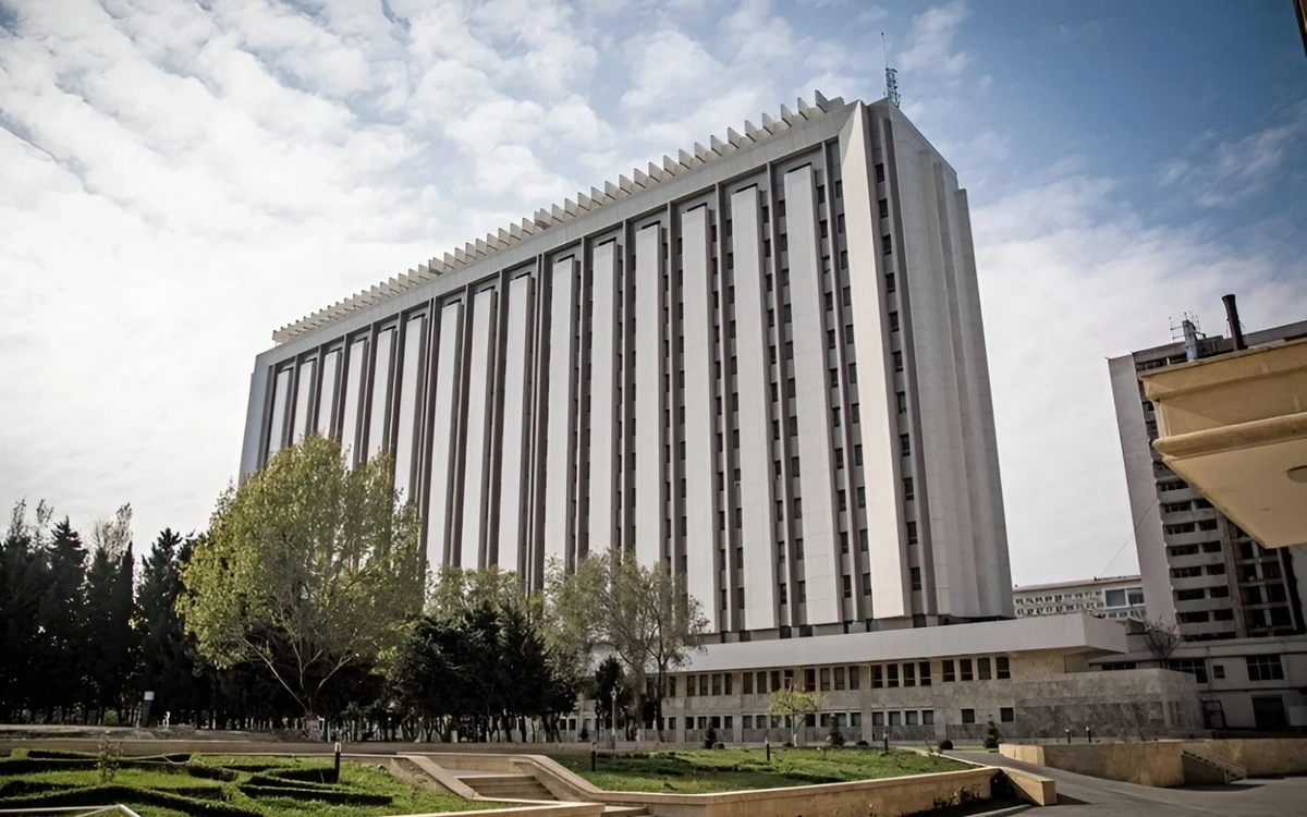 Memarlıq və İnşaat Universiteti 2,3 milyonluq müqavilə bağladı