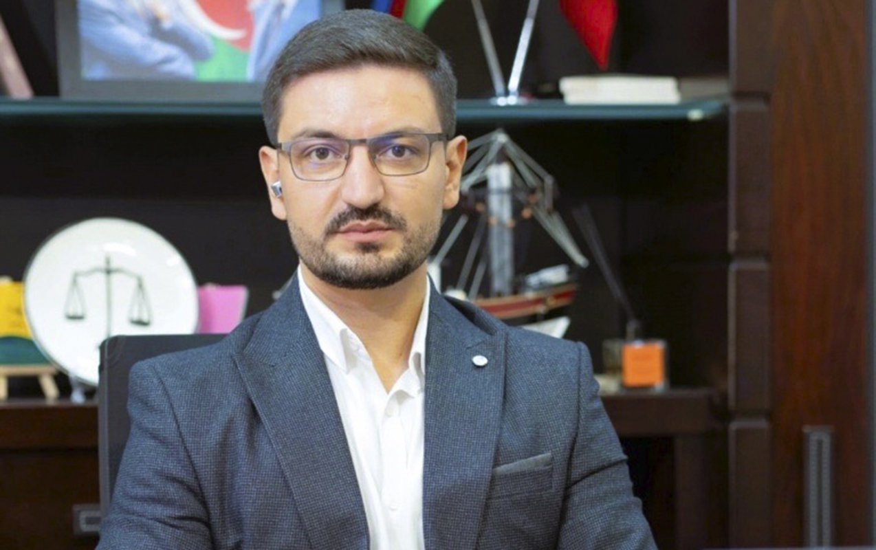 Vəkil məhkəmədə döyüldü