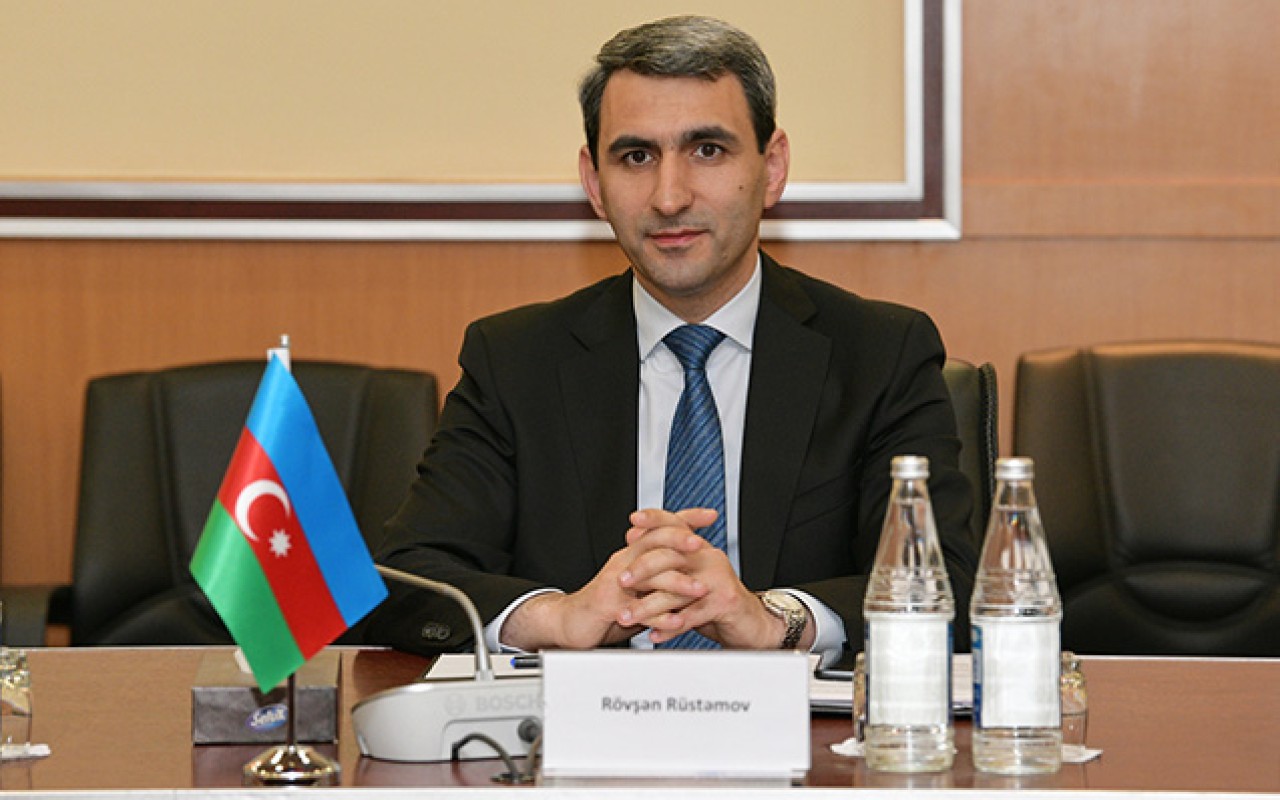 "ADY-nin fəaliyyəti yenidən formalaşdırılır" - Rövşən Rüstəmov