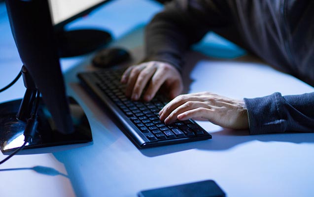 Saxta iş təklifləri ilə bağlı Xəbərdarlıq