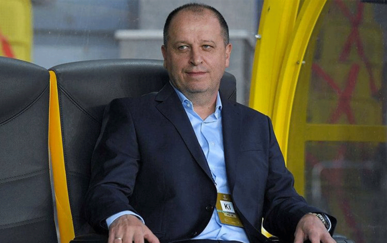 “Neftçi”yə yeni baş məşqçi təyin edilir?