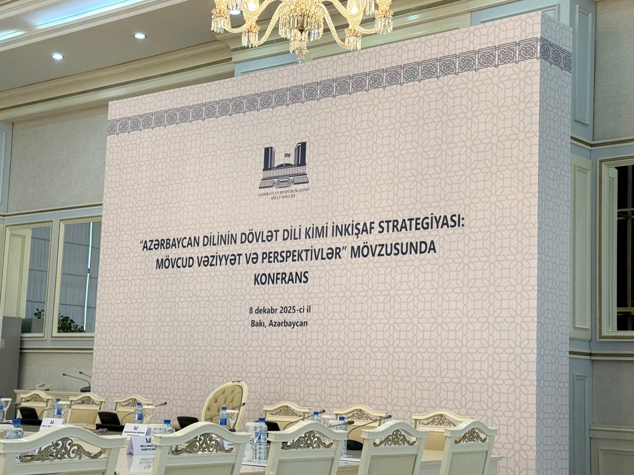 Parlamentdə Azərbaycan dili müzakirə edilir