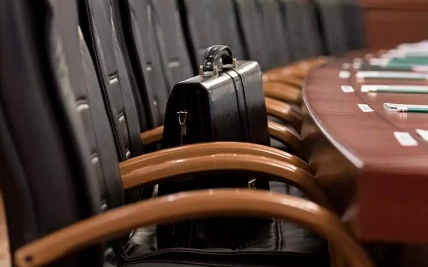 Azərbaycanda deputatın mandatına xitam verilir