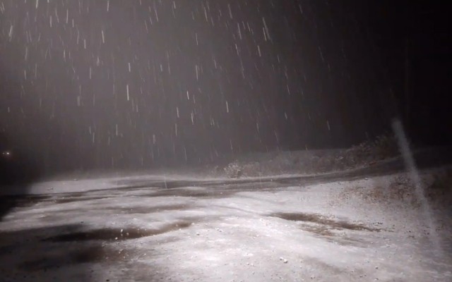 Laçına qar yağır