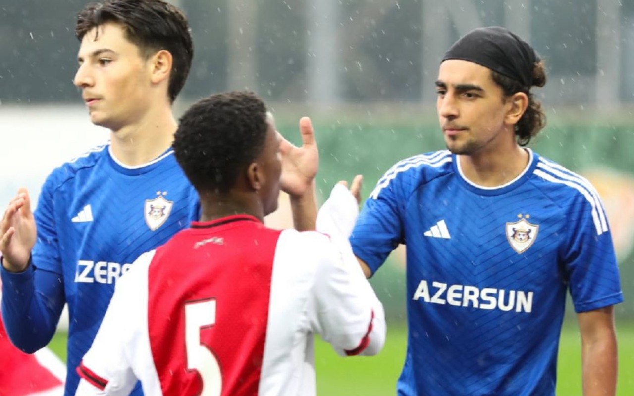 “Qarabağ” “Ayaks”a 8:0 hesabı ilə uduzdu