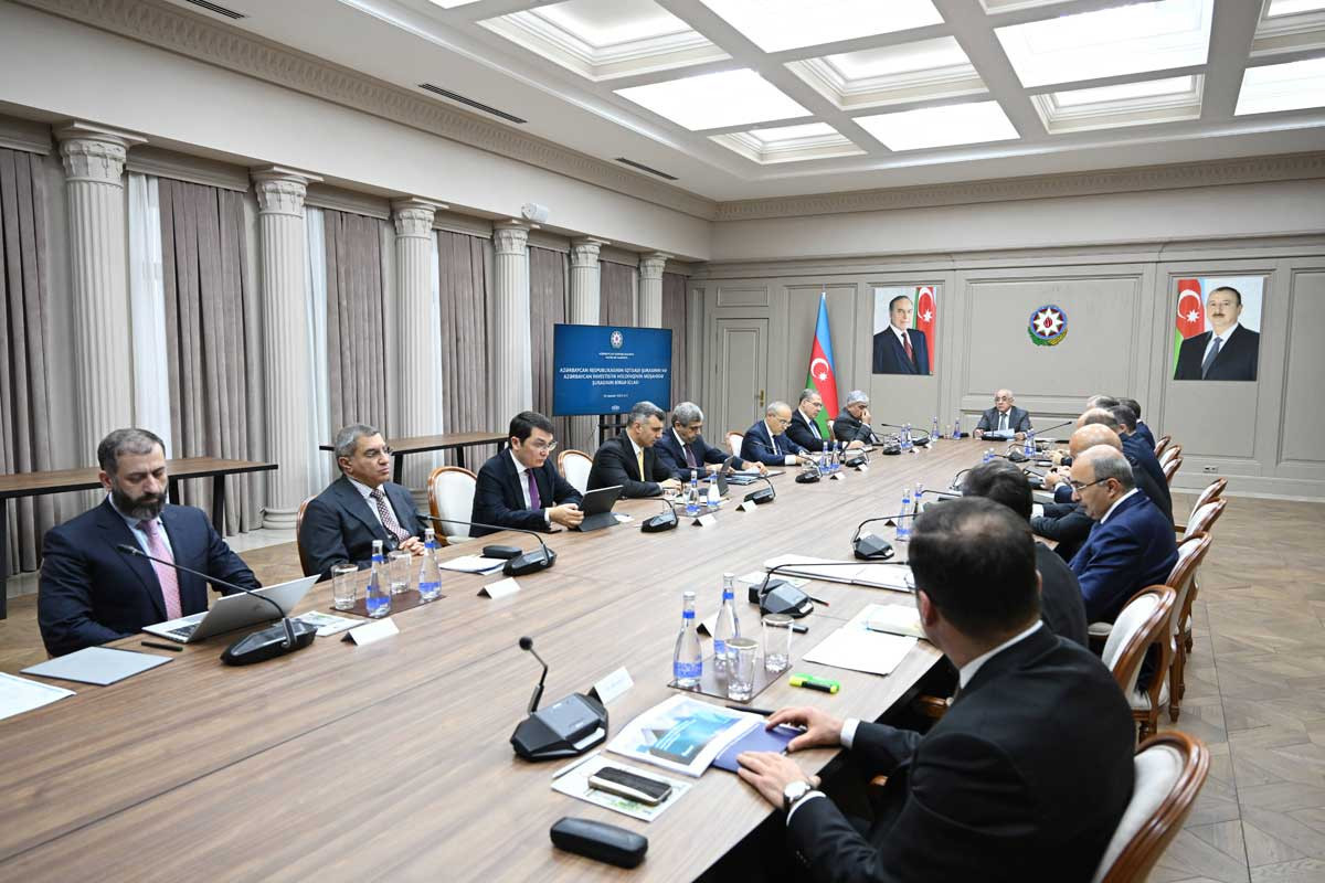 Baş nazir iclas keçirdi - Tapşırıqlar verildi