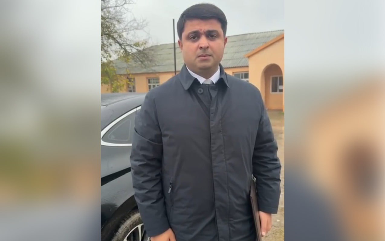 İcra başçısı plaşı 350 manata alıbmış - İddialara son qoyuldu