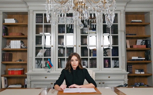 Mehriban Əliyeva paylaşım etdi: "Dahi Heydər Əliyev"