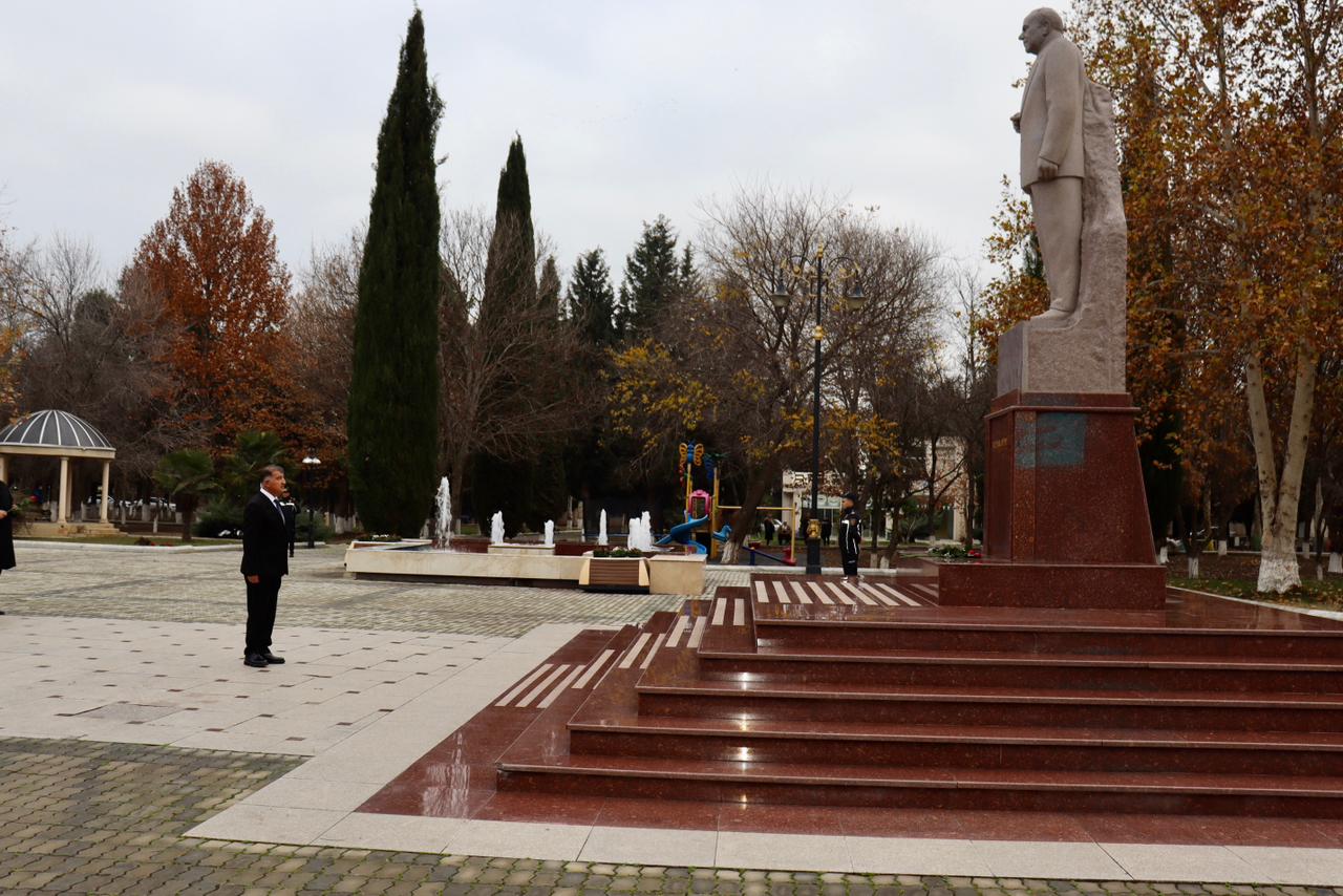 Samuxda Ulu öndərin əziz xatirəsi böyük ehtiramla yad edildi