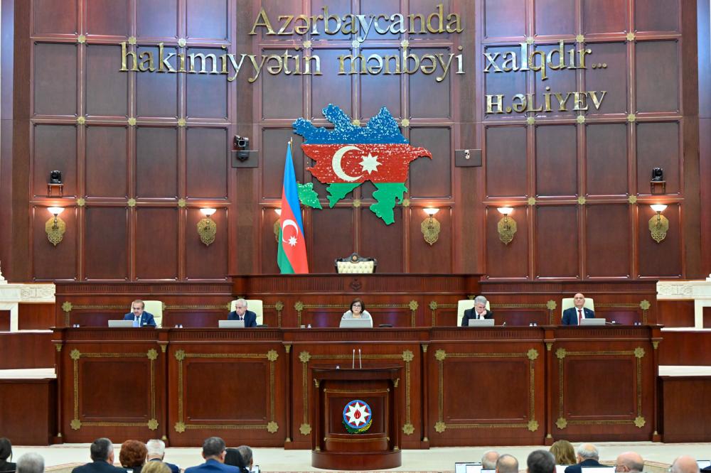 Deputatlar gələn həftə 10 məsələni müzakirə edəcək