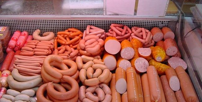 Azərbaycanda kolbasa yeyənlər ARTIB