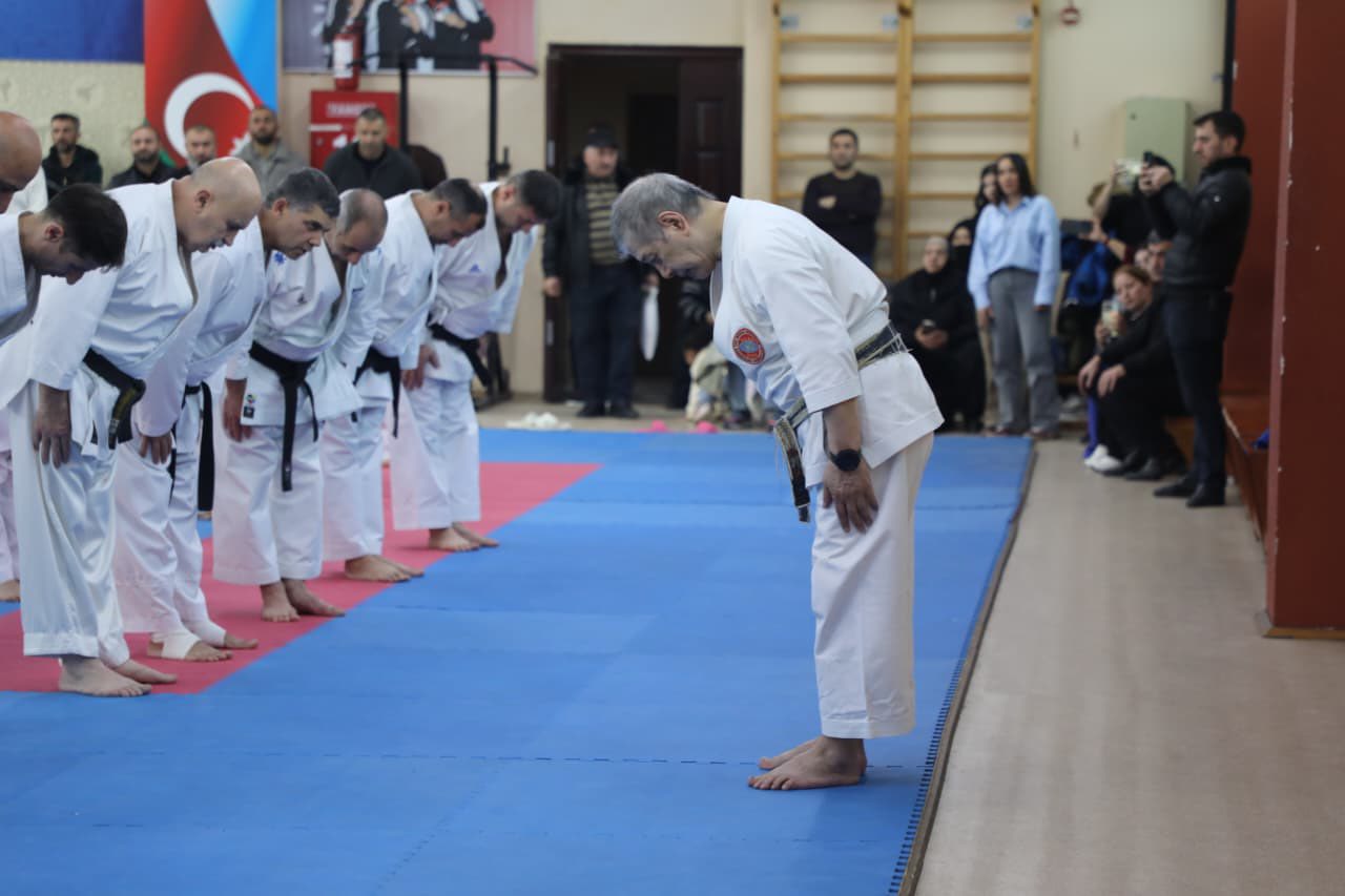 Dünya şöhrətli ustad Bakıda: Azərbaycan karate rəhbərliyi mükafatlandırıldı
