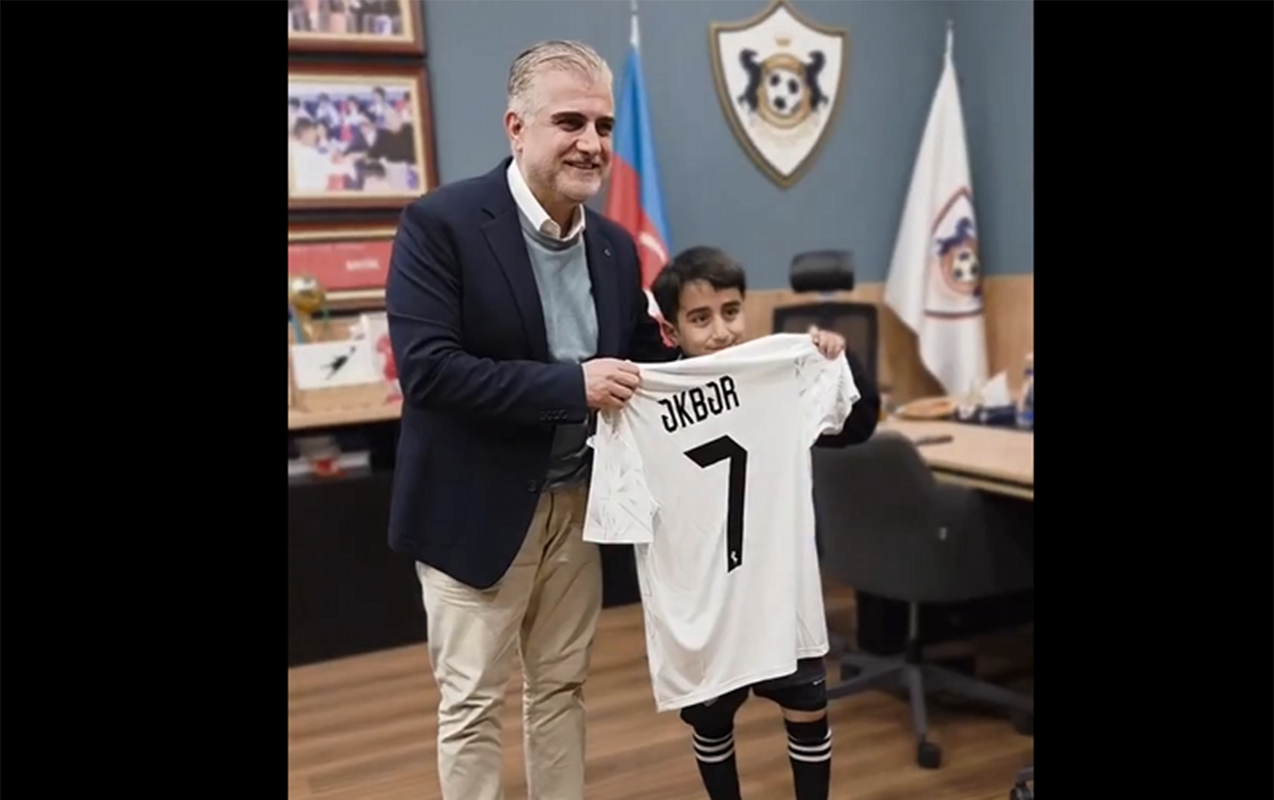 Əkbər ən böyük arzusuna çatdı