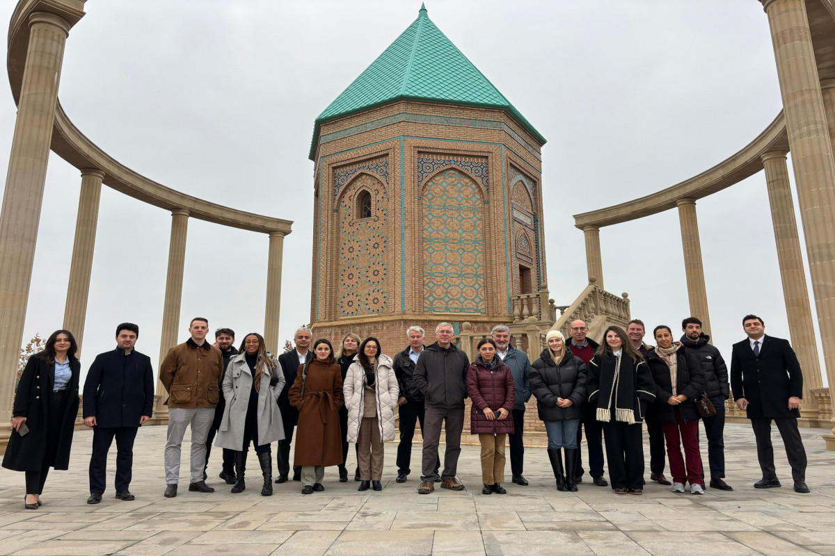 Lord Alderdays Naxçıvana getdi